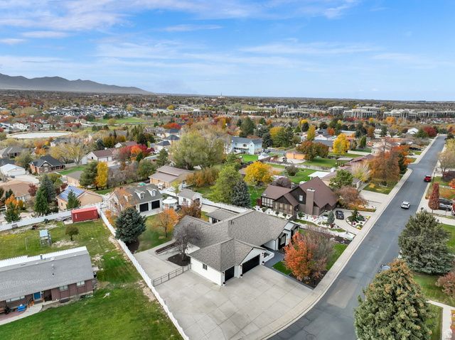 11324 S TRENT DR, South Jordan, UT 84095