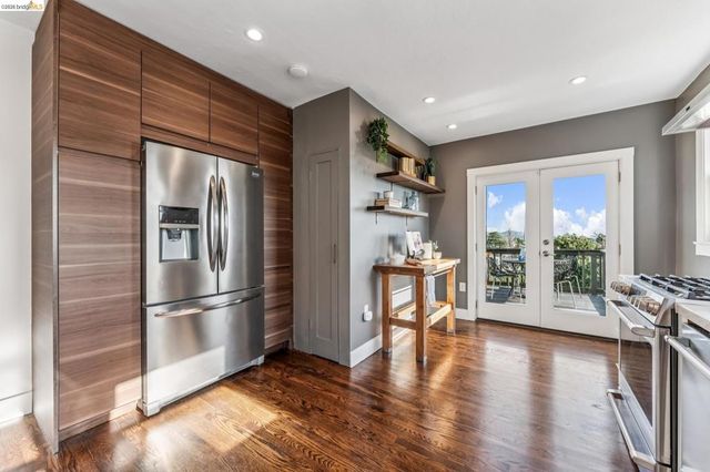 2832 2832 Monticello Ave, Oakland, CA 94619