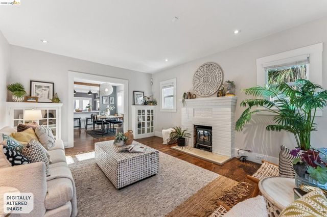 2832 2832 Monticello Ave, Oakland, CA 94619