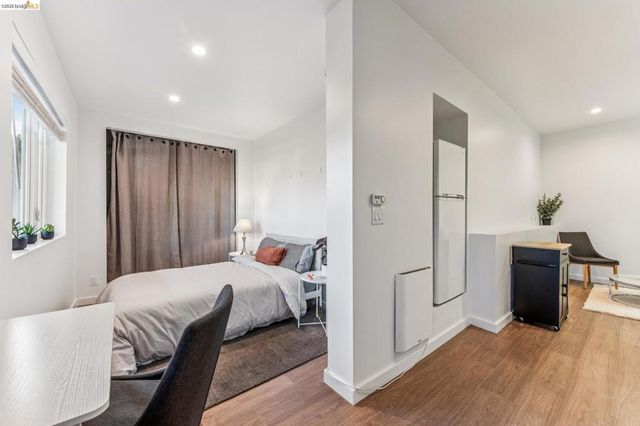 2832 2832 Monticello Ave, Oakland, CA 94619