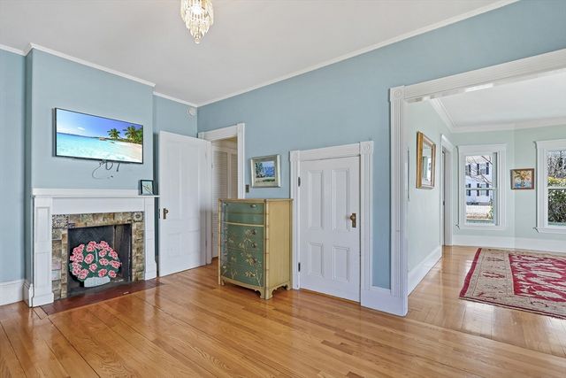 18 Salem Street, Haverhill, MA 01835