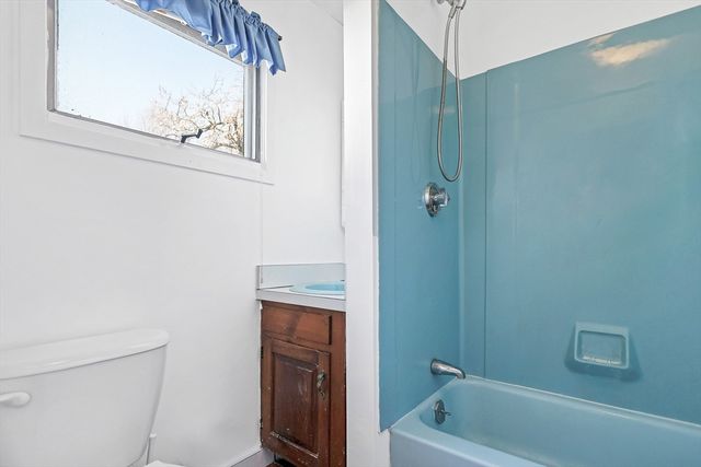 18 Salem Street, Haverhill, MA 01835