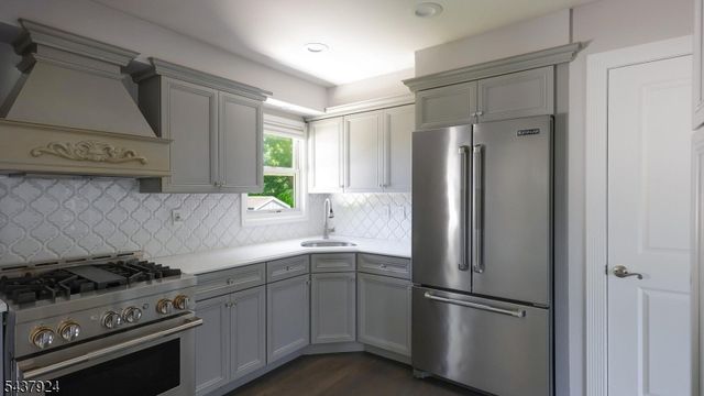 15 Cutler Pl, Clark Twp., NJ 07066