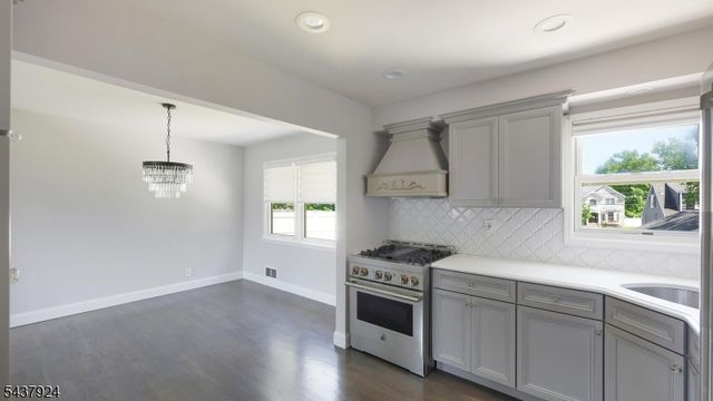 15 Cutler Pl, Clark Twp., NJ 07066
