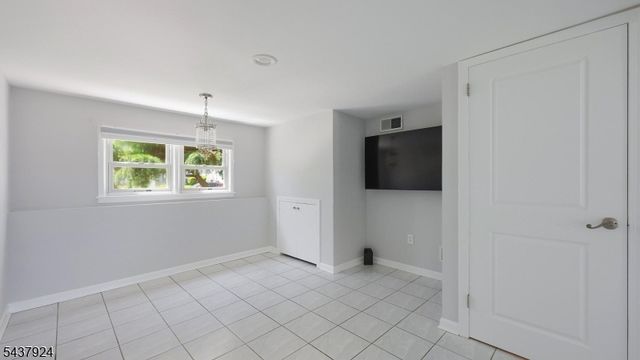 15 Cutler Pl, Clark Twp., NJ 07066