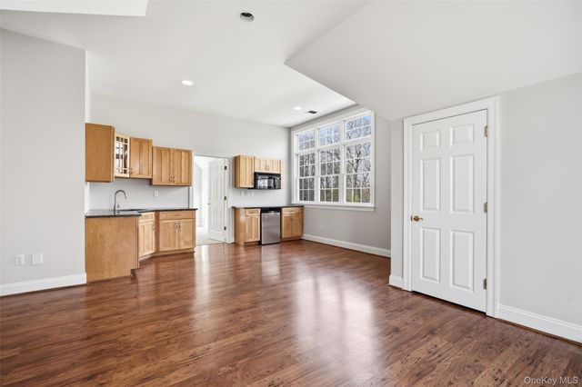 10 Samuel Dann Way, Pound Ridge, NY 10576