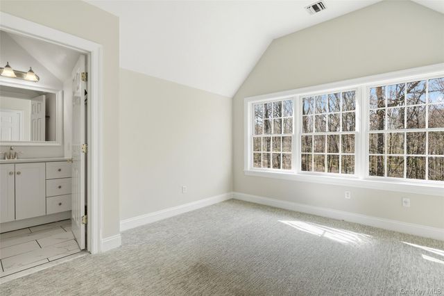10 Samuel Dann Way, Pound Ridge, NY 10576