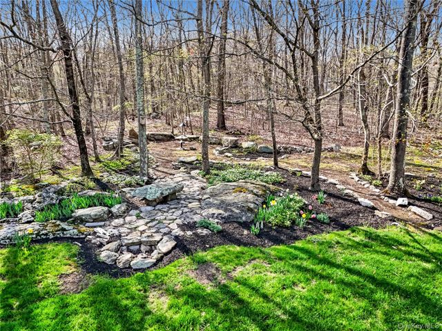 10 Samuel Dann Way, Pound Ridge, NY 10576