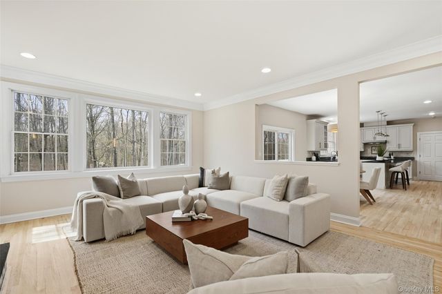 10 Samuel Dann Way, Pound Ridge, NY 10576