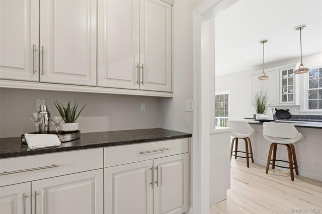10 Samuel Dann Way, Pound Ridge, NY 10576