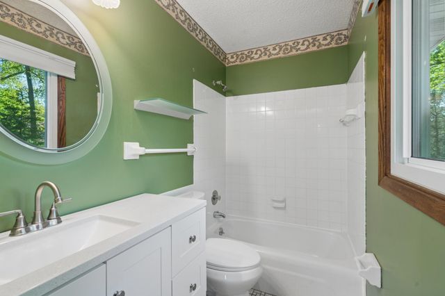 75 Pleasant Lane E, Excelsior, MN 55331