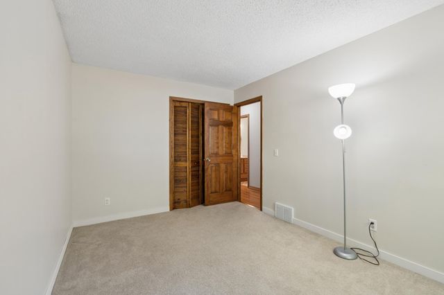 75 Pleasant Lane E, Excelsior, MN 55331