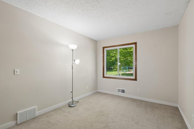 75 Pleasant Lane E, Excelsior, MN 55331