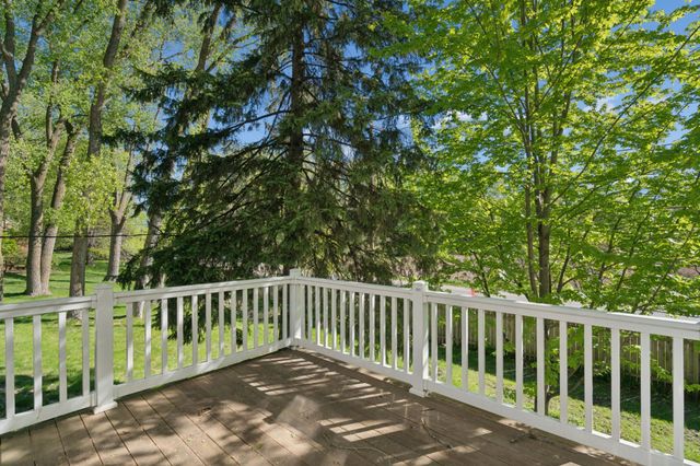 75 Pleasant Lane E, Excelsior, MN 55331