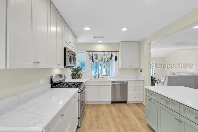 11 Stable Gate Rd, Hilton Head Island, SC 29926