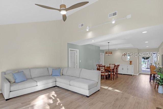 11 Stable Gate Rd, Hilton Head Island, SC 29926