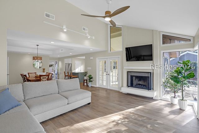 11 Stable Gate Rd, Hilton Head Island, SC 29926