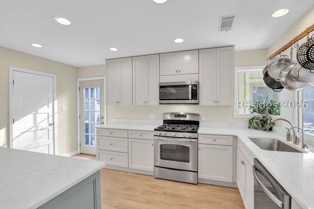 11 Stable Gate Rd, Hilton Head Island, SC 29926