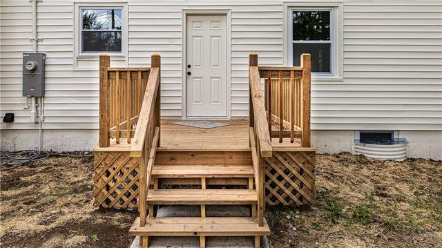1401 67th Place, Kansas City, MO 64118