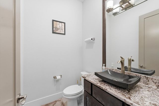 11 Laurel Wreath Trail, Sugar Land, TX 77498