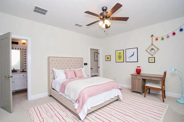 11 Laurel Wreath Trail, Sugar Land, TX 77498