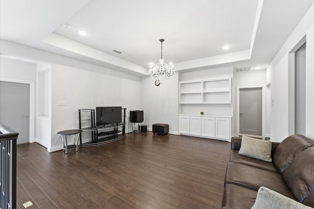 11 Laurel Wreath Trail, Sugar Land, TX 77498