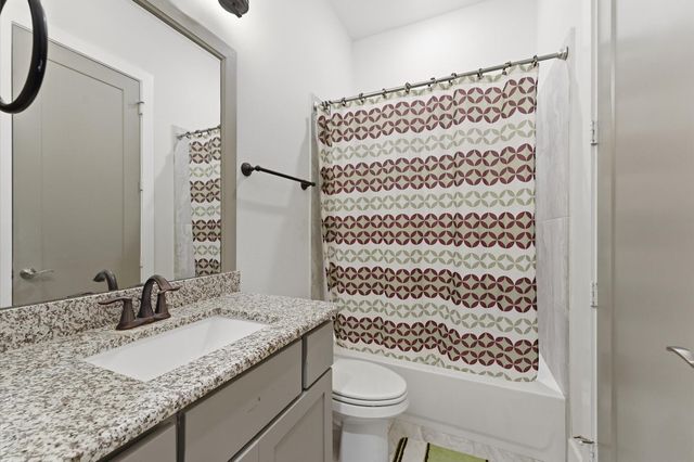 11 Laurel Wreath Trail, Sugar Land, TX 77498