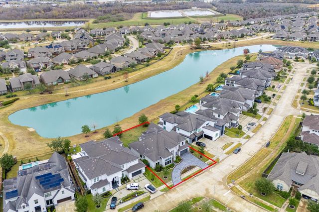 11 Laurel Wreath Trail, Sugar Land, TX 77498