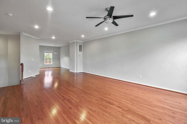 42473 PATRICK WAYNE SQ, Broadlands, VA 20148