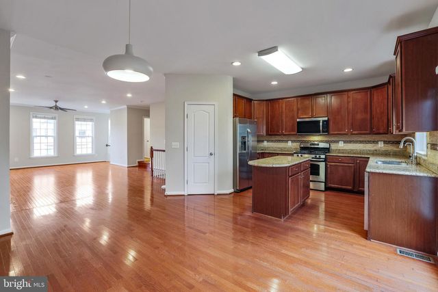 42473 PATRICK WAYNE SQ, Broadlands, VA 20148