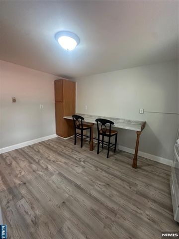 229-233 Park 6, East Rutherford, NJ 07073