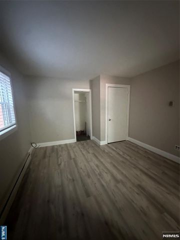 229-233 Park 6, East Rutherford, NJ 07073