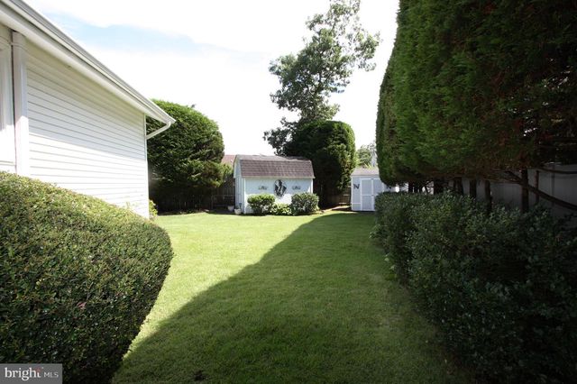 1 ARC CT, Absecon, NJ 08201