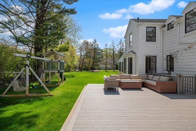230 Ocean Avenue, Lawrence, NY 11559