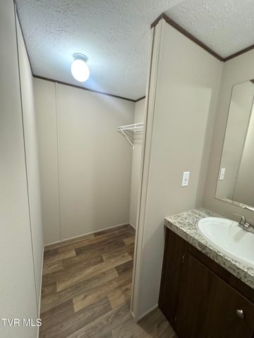 236 Redwood Drive, Raven, VA 24639