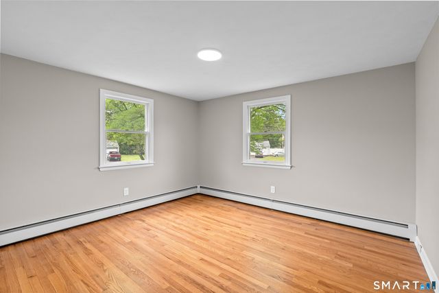 40 Woodside Lane, Plainville, CT 06062