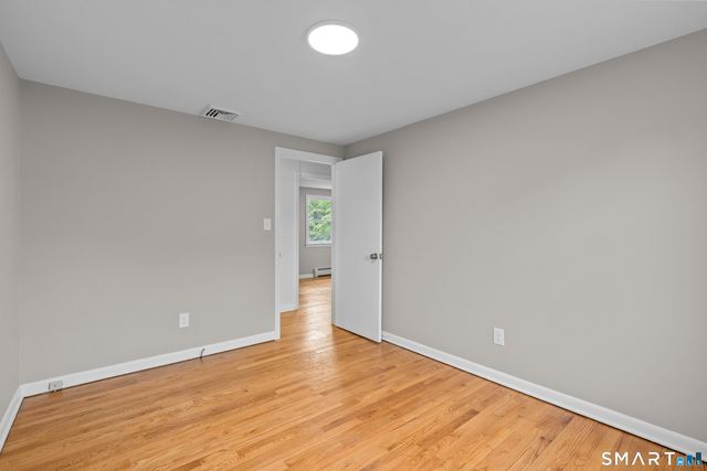 40 Woodside Lane, Plainville, CT 06062