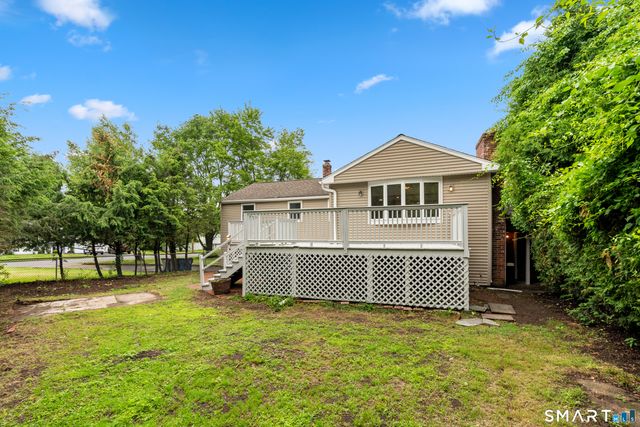40 Woodside Lane, Plainville, CT 06062