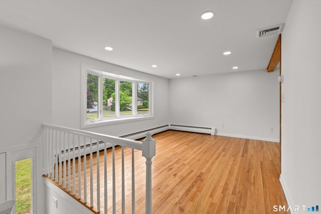 40 Woodside Lane, Plainville, CT 06062