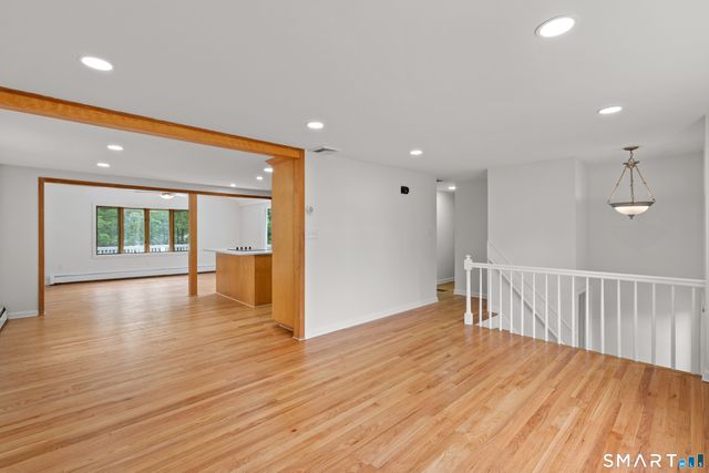 40 Woodside Lane, Plainville, CT 06062