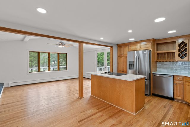 40 Woodside Lane, Plainville, CT 06062