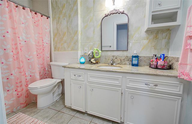 9502 Ballin David Drive, Spring, TX 77379