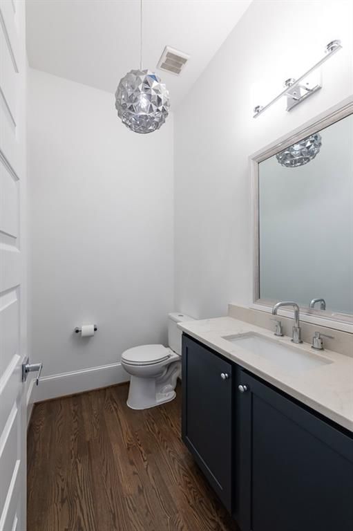 Image 17 of property listing at 1099 Briar Cove Circle, Atlanta, GA 30329