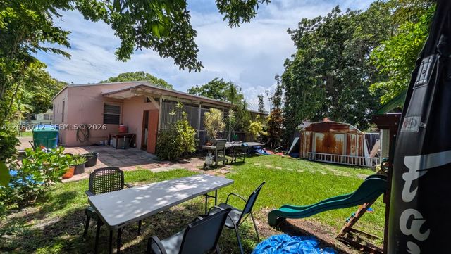 1655 SW 20th St, Miami, FL 33145
