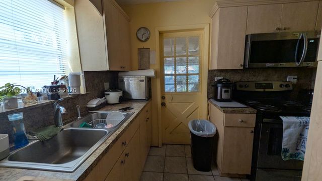 1655 SW 20th St, Miami, FL 33145