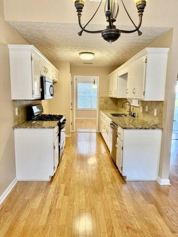 4 Hillstone Way, Cartersville, GA 30121