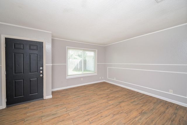 506 N 3rd Street 2, Richmond, TX 77469