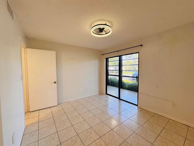 809 NE 199th Street 105-7, Miami, FL 33179