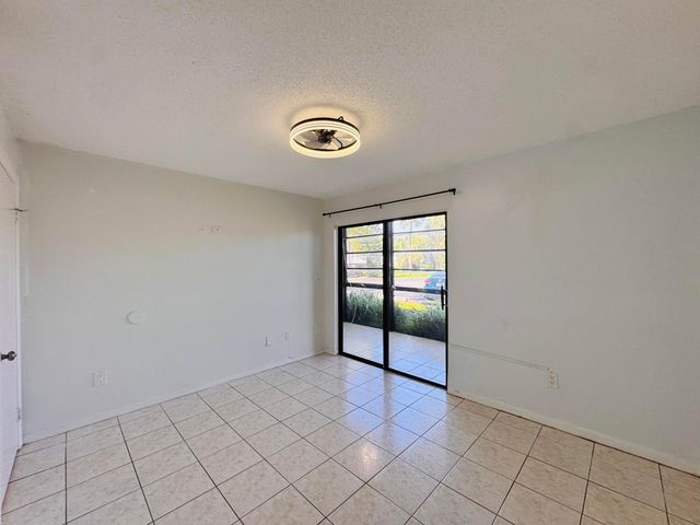 809 NE 199th Street 105-7, Miami, FL 33179