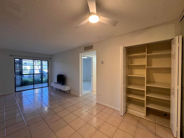 809 NE 199th Street 105-7, Miami, FL 33179